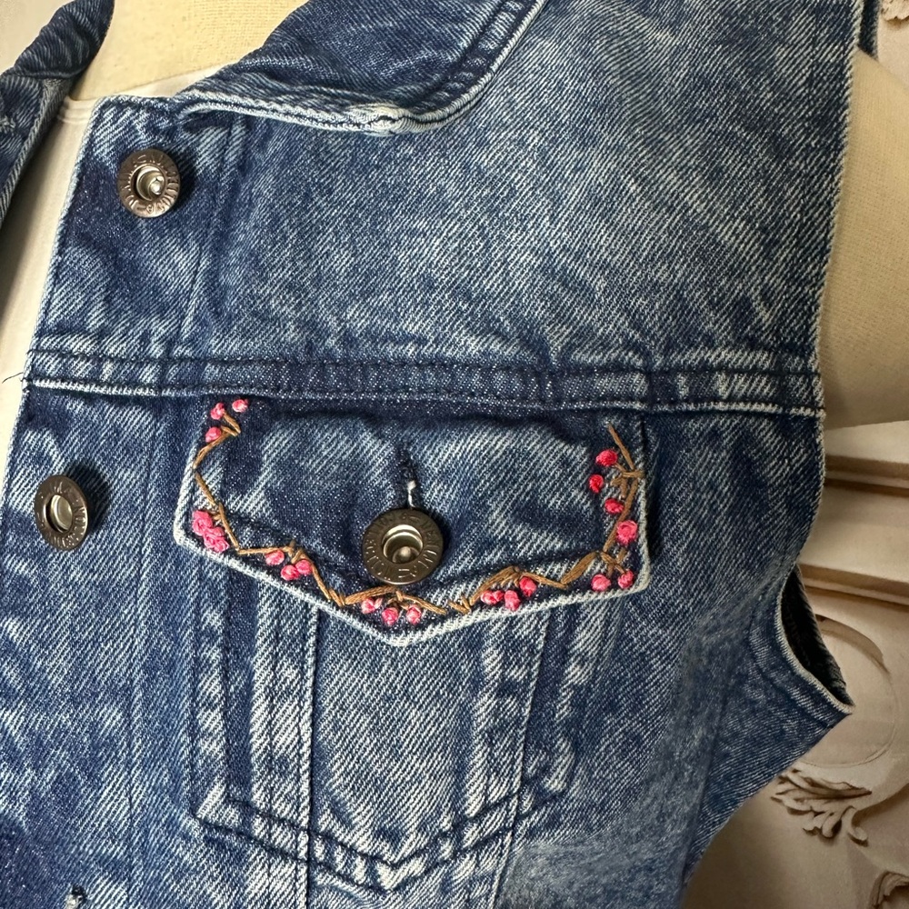 Embroidered Dark Blue Denim Vest with Pink Floral Heart - Picture 3 of 11